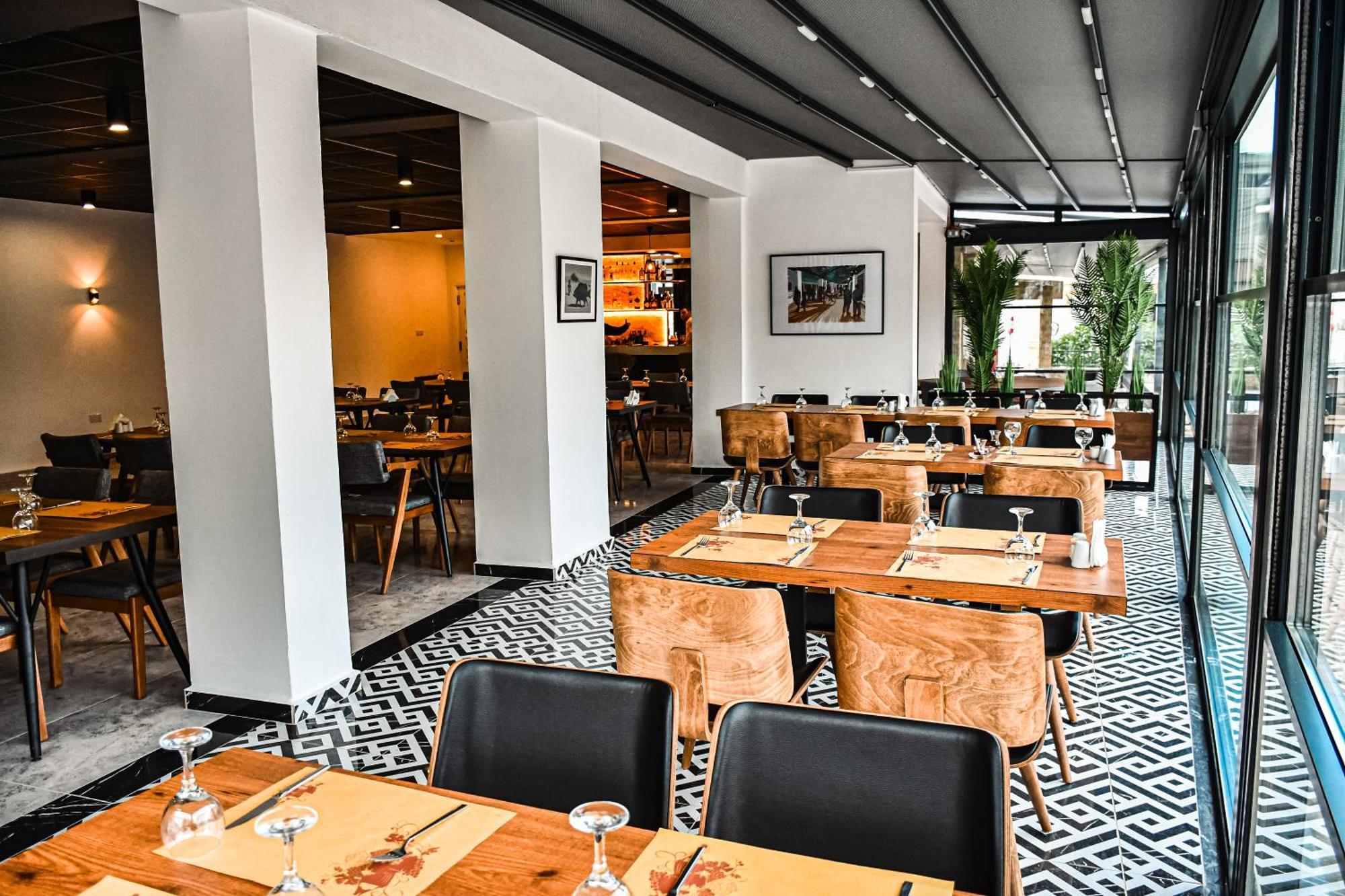 Dorana Hotel Kyrenia  Ngoại thất bức ảnh