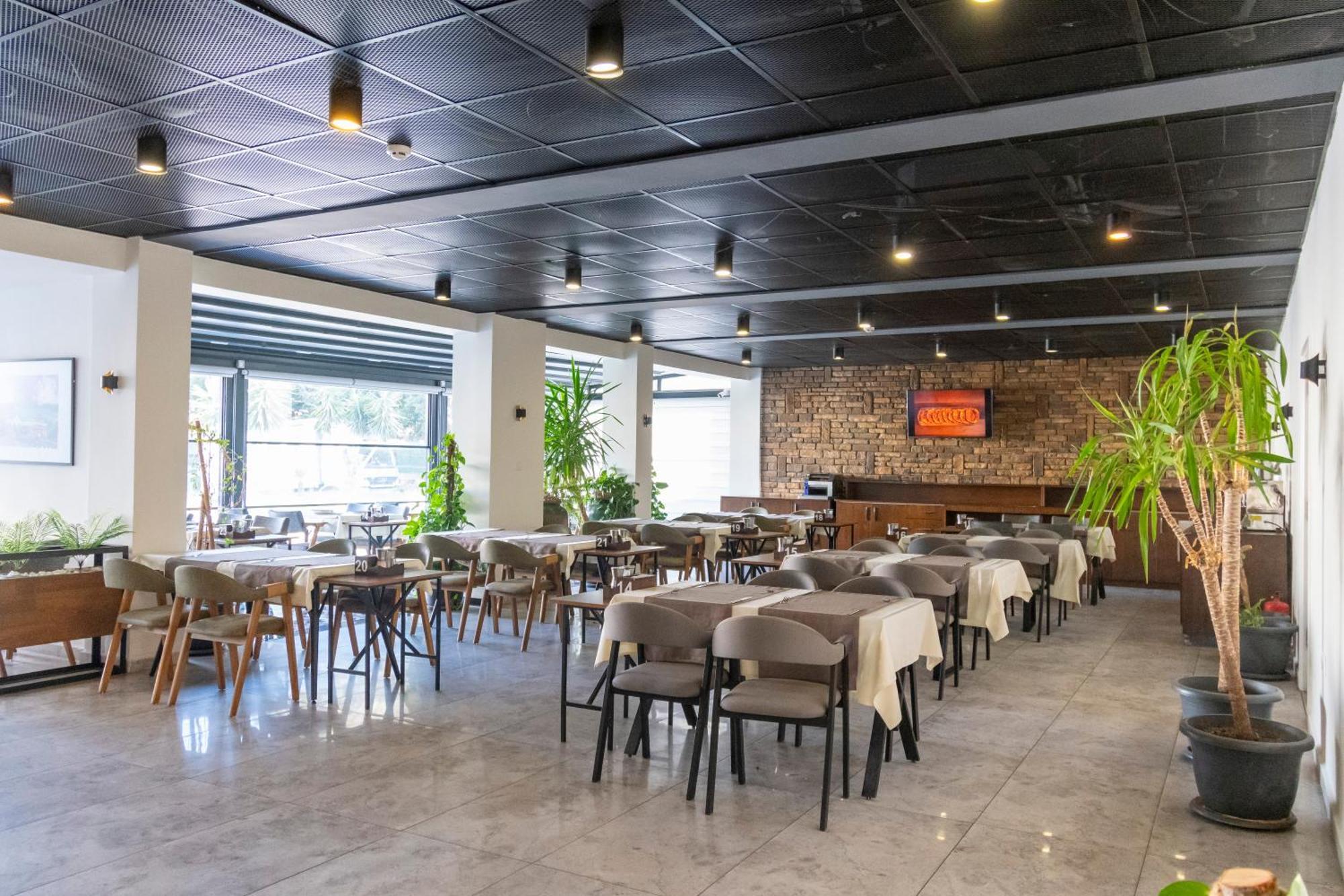 Dorana Hotel Kyrenia  Ngoại thất bức ảnh
